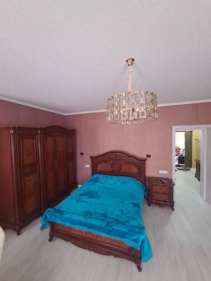 Khorgo Hotell Gori Eksteriør bilde